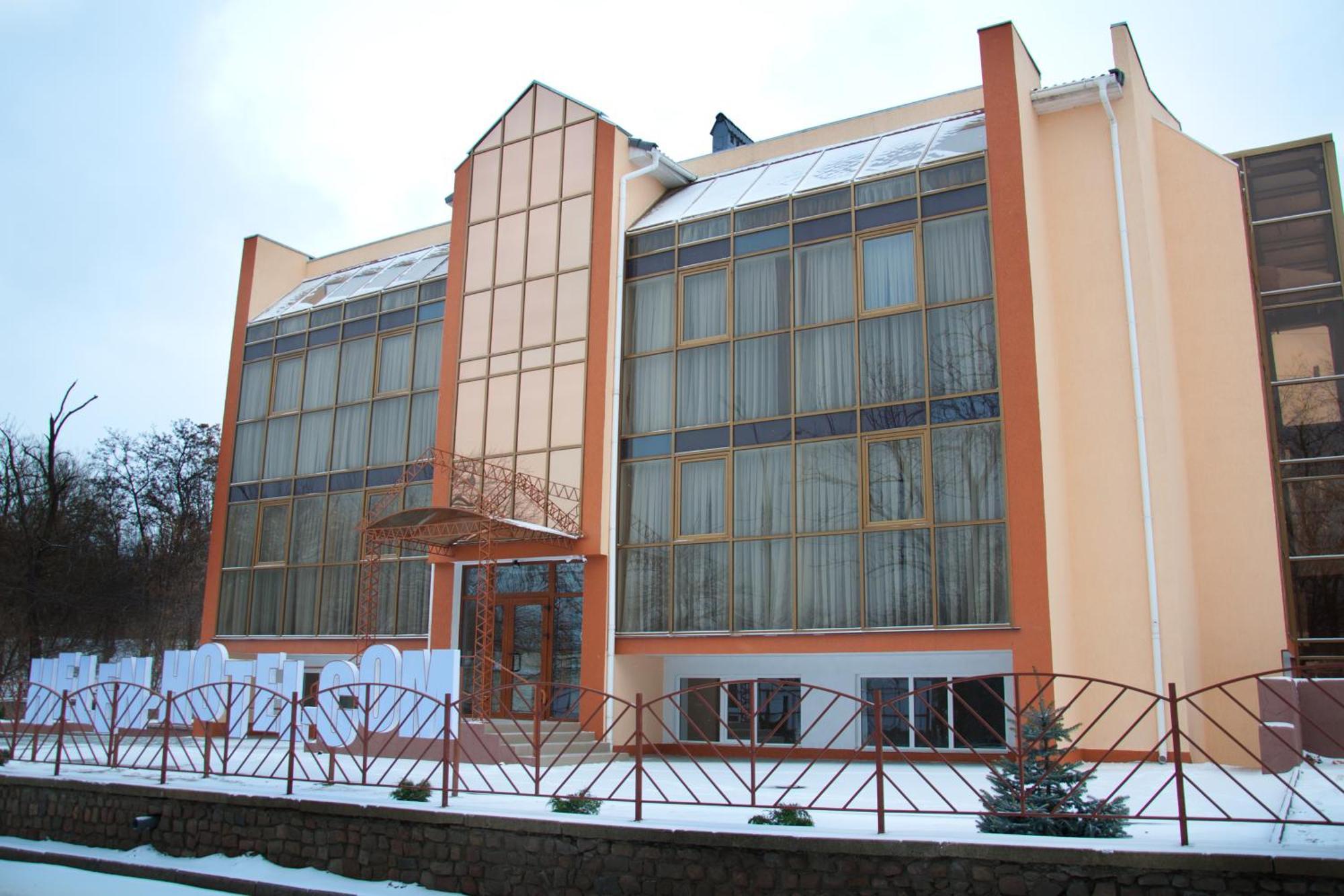 Helen Hotel Mykolajiv Exteriör bild